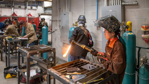 SkillsUSA participants in PCC's welding bay