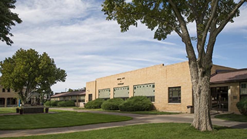 Medical Arts & Technology Building